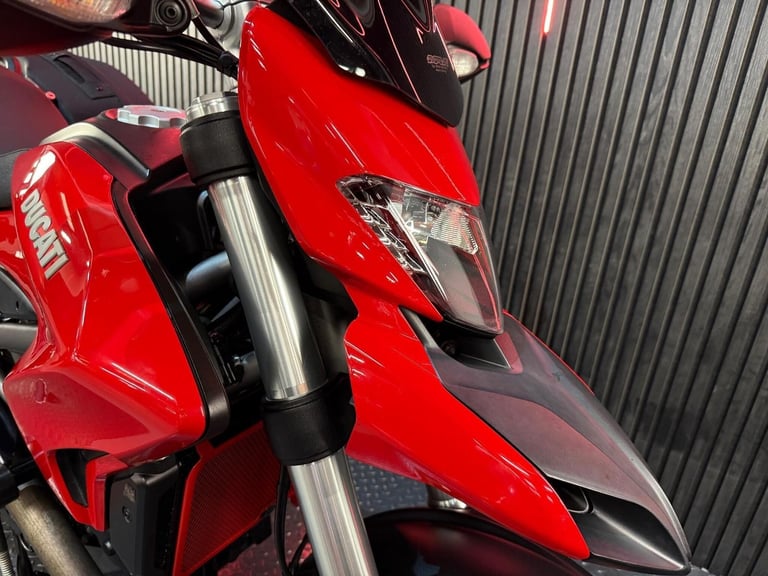 2015 Ducati Hyperstrada 821 821 Euro 3