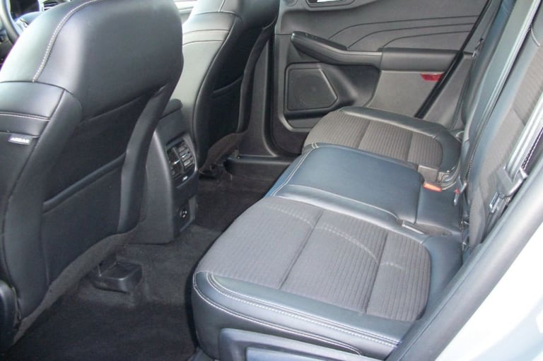  Ford Kuga TITANIUM ED 1.5 EBLUE AUTO Diesel