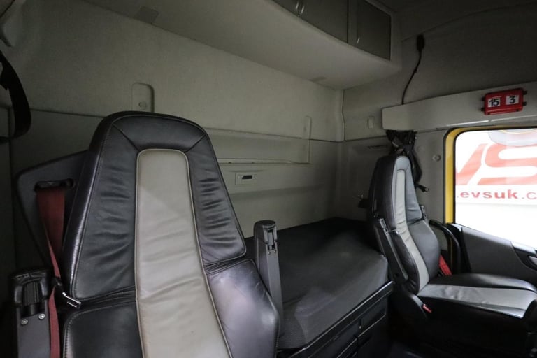 2019 (19 PLATE) Volvo FH460 6x2 Euro 6 Tractor Units