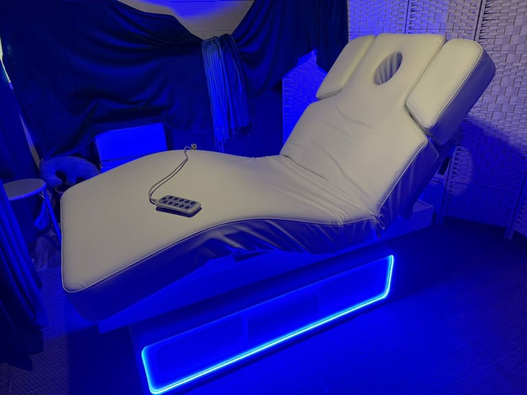 Luxury 3-Motor Electric Massage Bed – Immaculate Condition