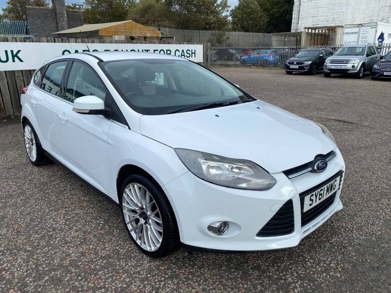 image for 2011 Ford Focus 1.6 Zetec Hatchback 5dr Petrol Manual Euro 5 (125 ps) Hatchback Petrol Manual