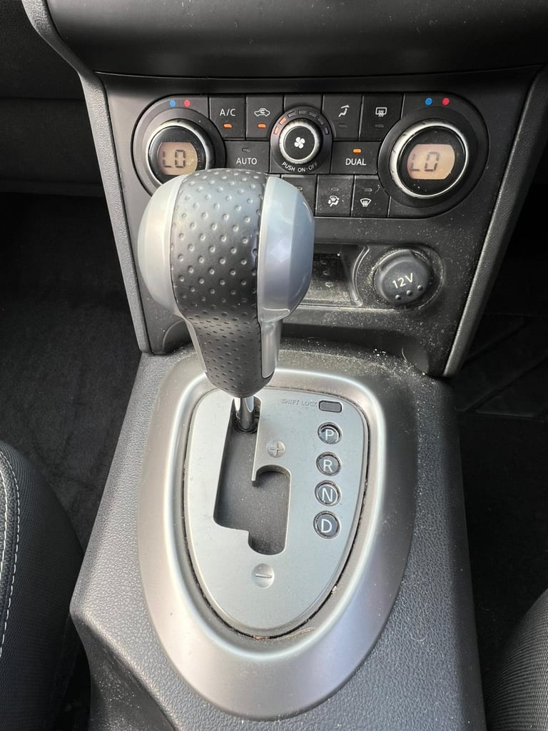 2010 Nissan Qashqai 2.0 Acenta 5dr CVT HATCHBACK Petrol Automatic