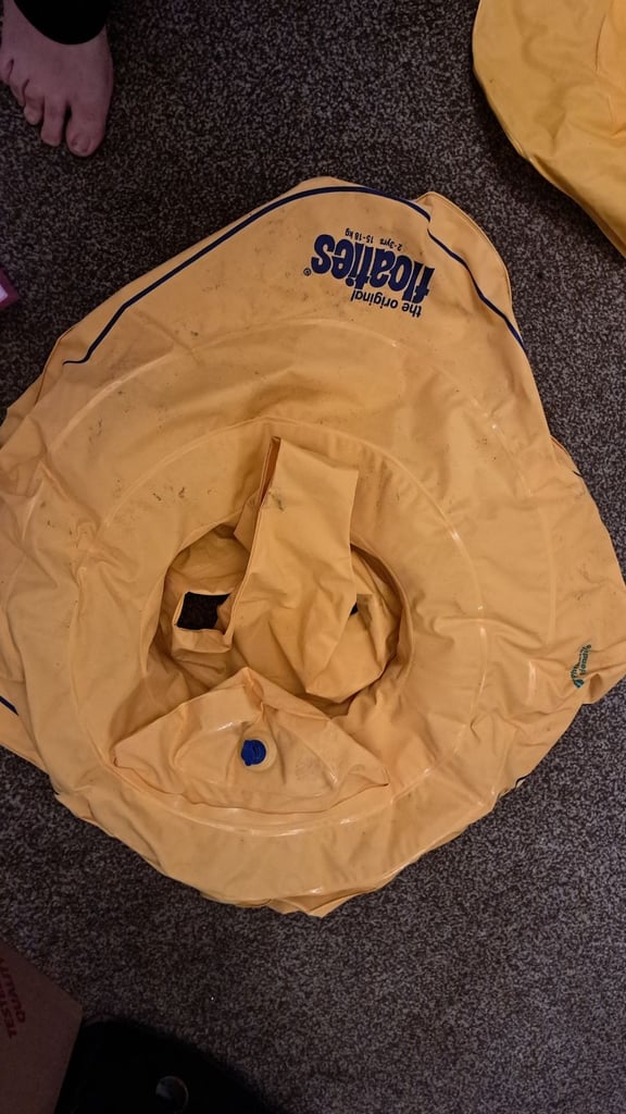 Childs swimming rings 
