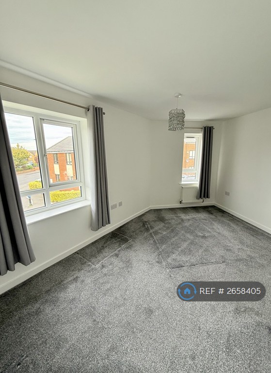 3 bedroom house in Rowantree Gardens, Redcar, TS10 (3 bed) (#2658405)