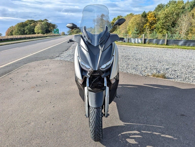 2020 YAMAHA XMAX 300
