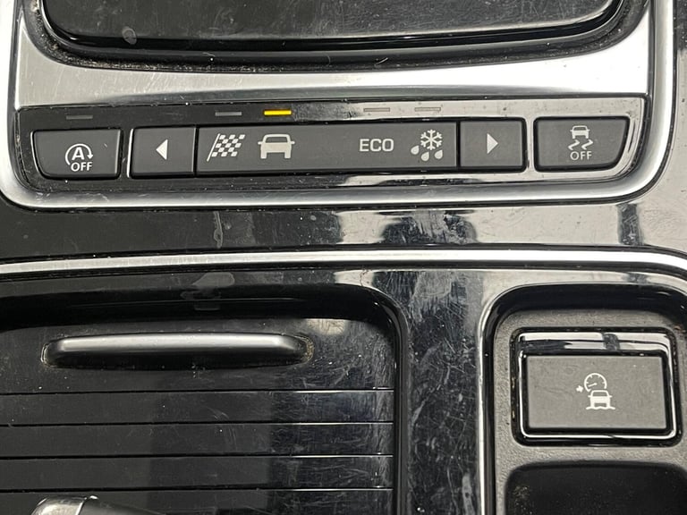 2020 Jaguar F-Pace 2.0 D180 Chequered Flag Auto AWD Euro 6 (s/s) 5dr ESTATE Diesel Automatic