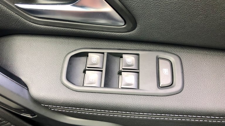 2019 Dacia Duster 1.6 SCe Prestige 5dr Petrol Estate Estate Petrol Manual