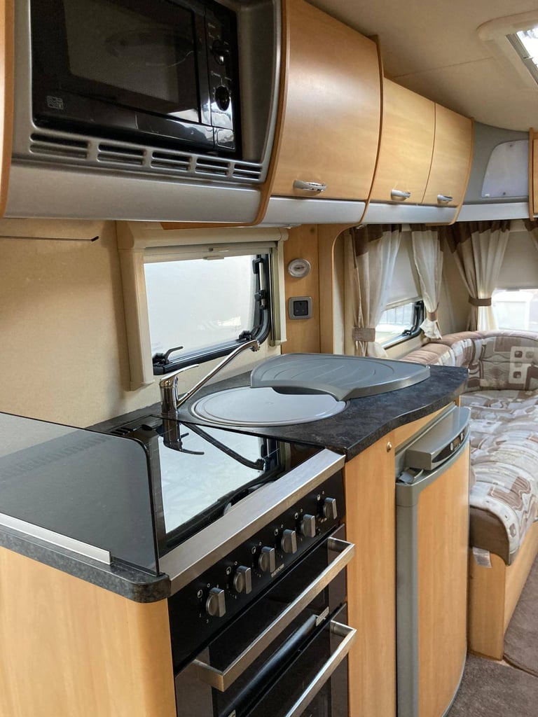 Sterling 6 berth