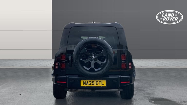2025 Land Rover Defender 3.0 D250 X-Dynamic HSE 110 5dr Auto Diesel Estate Estate Diesel Automatic