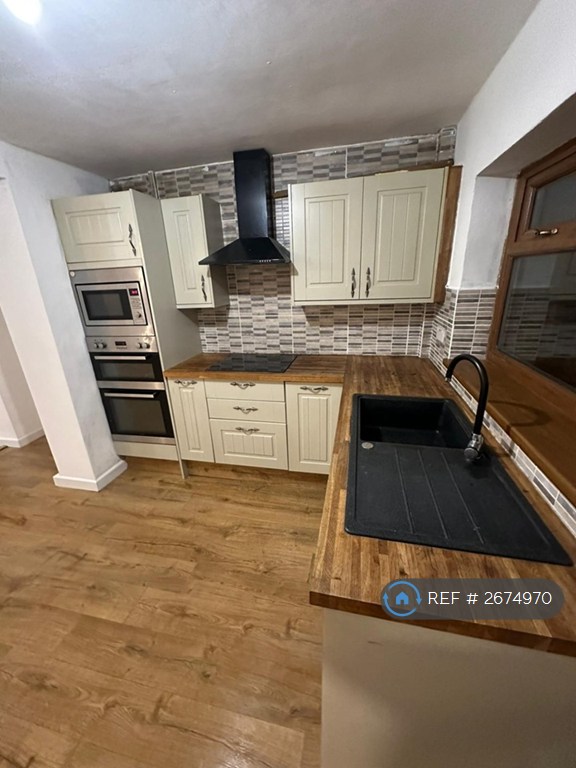 3 bedroom house in Hillrise, Abersychan, Pontypool, NP4 (3 bed) (#2674970)