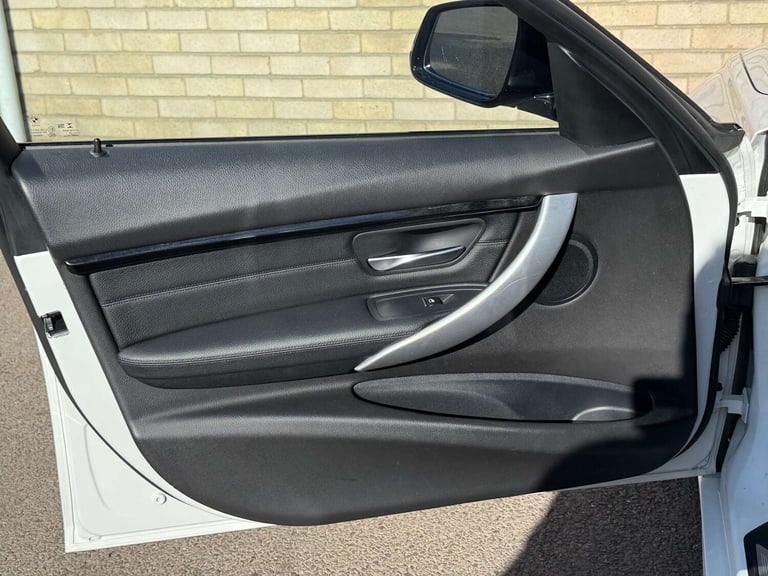 2018 BMW 3 Series 2.0 320d xDrive M Sport Auto 4WD 4dr Saloon Diesel Automatic