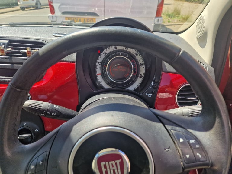 Fiat, 500, Hatchback, 2011, 12 months MOT