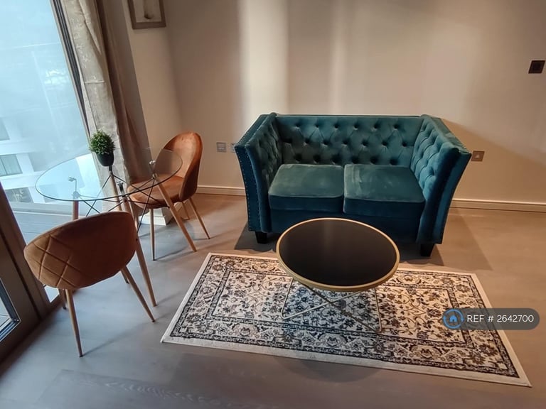 Studio flat in One Park Drive Canary Wharf, London, E14 (#2642700)