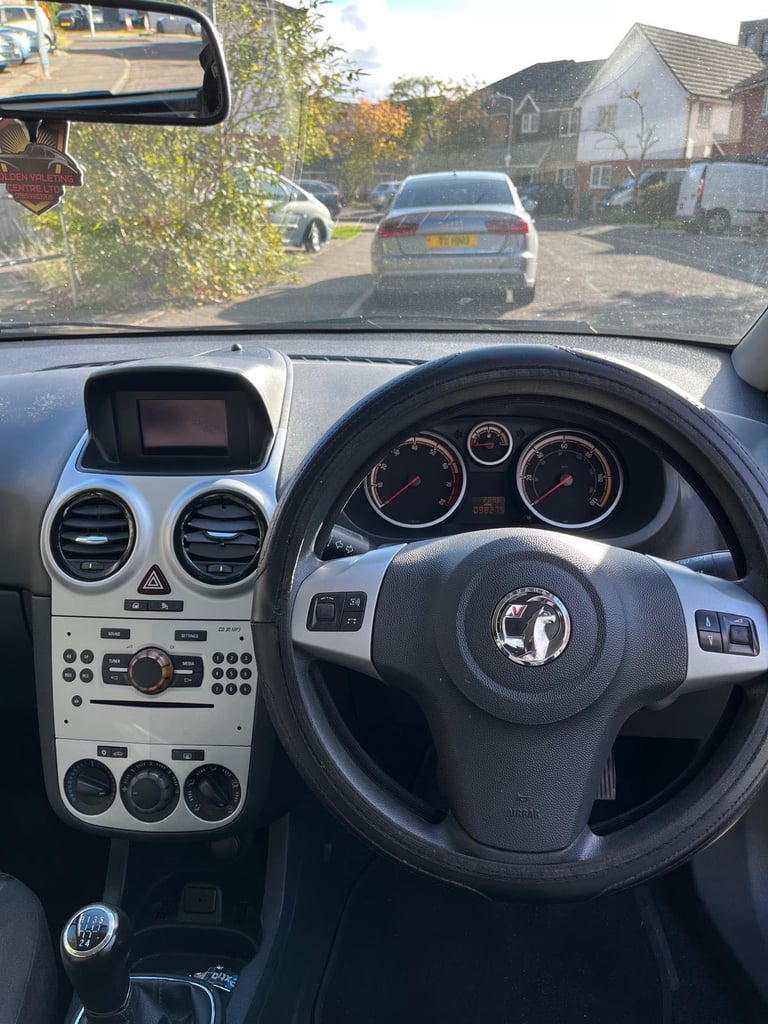 Vauxhall, CORSA, Hatchback, 2012, Manual, 1229 (cc),5 doors - Image 9