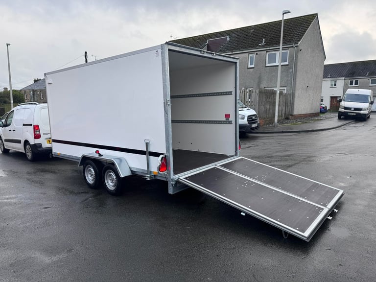 BRAND NEW 400cm x 200cm x 200cm TWIN AXLE BOX TRAILER WITH DUO DOORS 2700KG