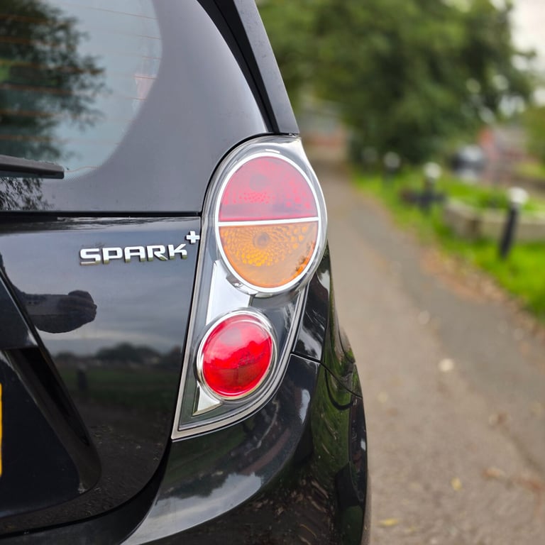 2010 Chevrolet Spark 1.0i + 5dr HATCHBACK Petrol Manual