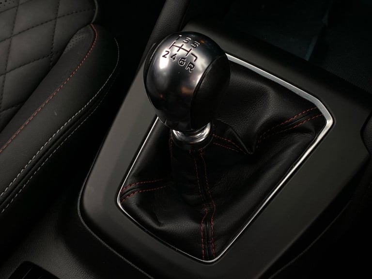 2024 Ford Focus 1.0 EcoBoost Hybrid mHEV ST-Line X 5dr Estate PETROL Manual