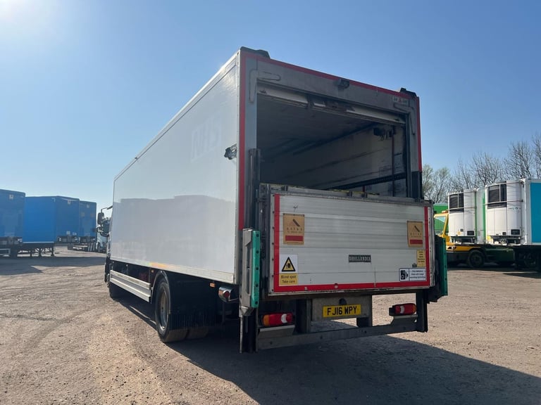 DAF TRUCKS CF250  18 TONNE FRIDGE WITH COLUMN TAIL LIFT CHOICE