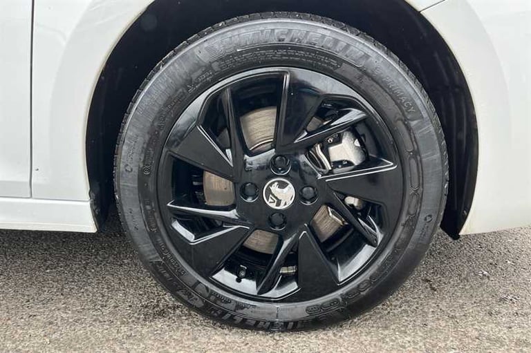 2025 Vauxhall Corsa 50kWh Yes Hatchback 5dr Electric Auto (136 ps) Hatchback Electric Automatic