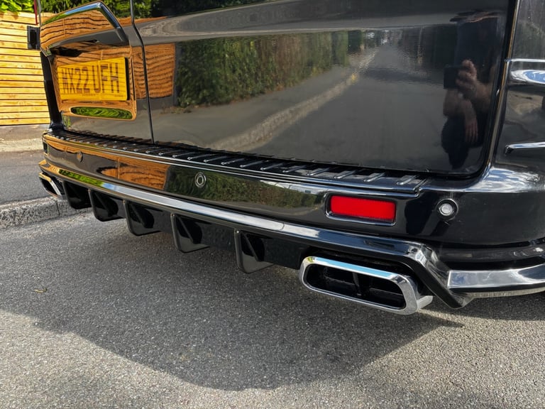 Transit Custom 2.0 EcoBlue Limited Predator Van 