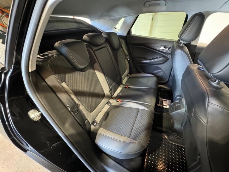 2018 Vauxhall Grandland X 1.5 Turbo D BlueInjection Sport Nav Euro 6 (s/s) 5dr HATCHBACK Diesel M...