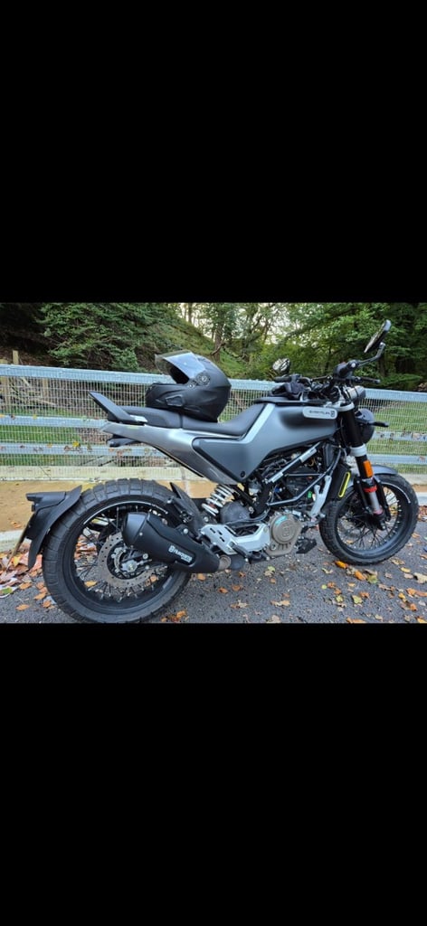 Husqvarna, SVARTPILEN, 2022, 125 (cc)