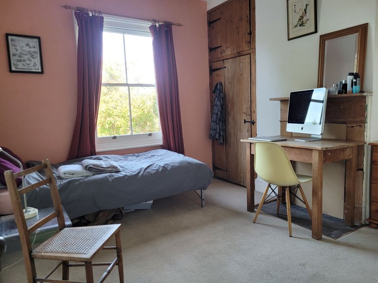 Lovely DOUBLE room Canterbury Central 