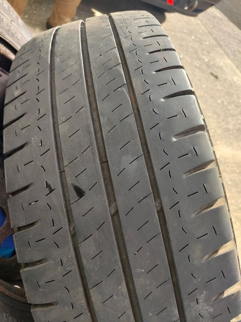 Michelin 215/65/15 tyres 