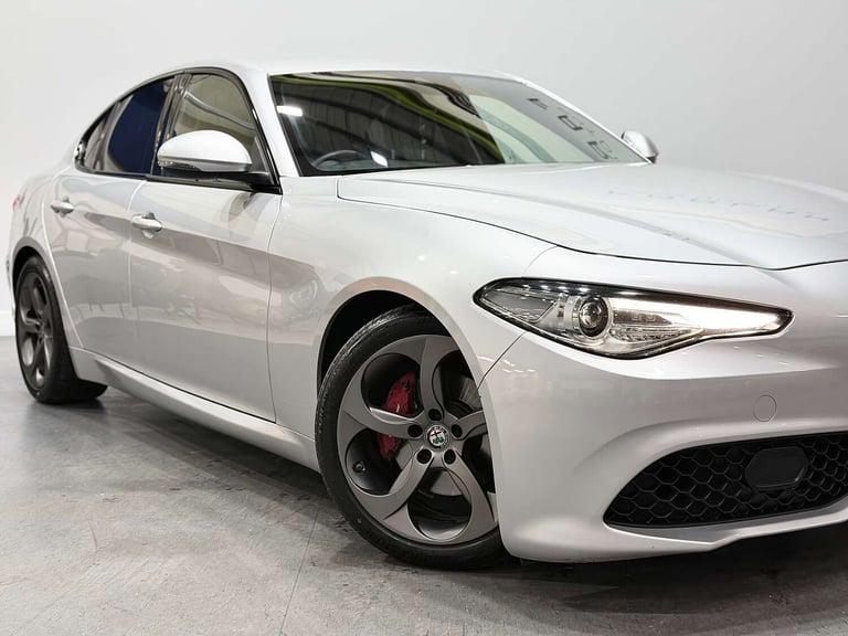 2017 Alfa Romeo Giulia 2.2 JTDM-2 180 Speciale 4dr Auto SALOON DIESEL Automatic