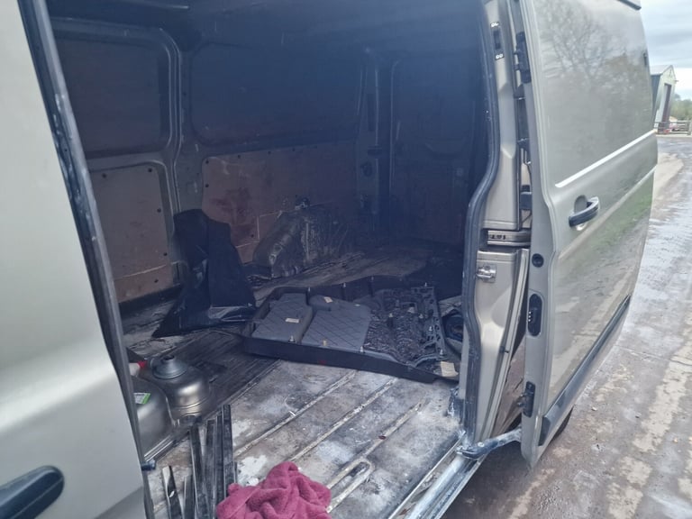 2013 Ford Transit Custom Gold LWB  Drives Perfect  8m MOT  Spares Repairs