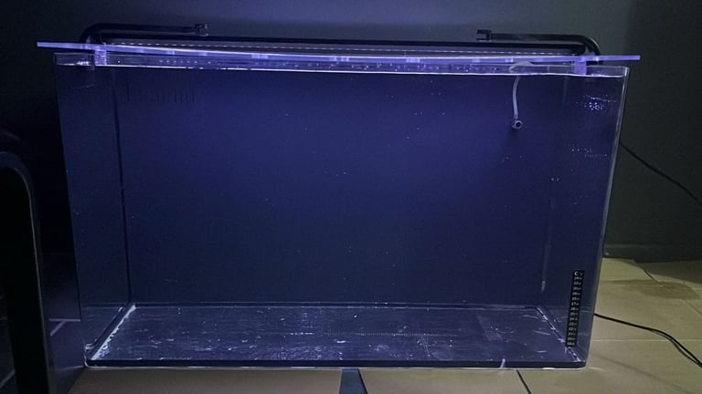 Complete 120 L Aquarium Setup – Tank, Canister Filter, LED Light & Accessories – £500