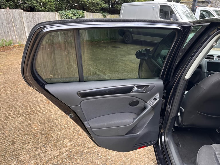 2010 Volkswagen Golf 2.0 TDi 140 SE 5DR NEW MOT LEZ FREE HATCHBACK Diesel Manual