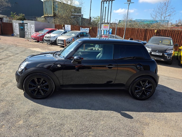 2013 MINI Hatch 1.6 Cooper S 3dr HATCHBACK Petrol Manual