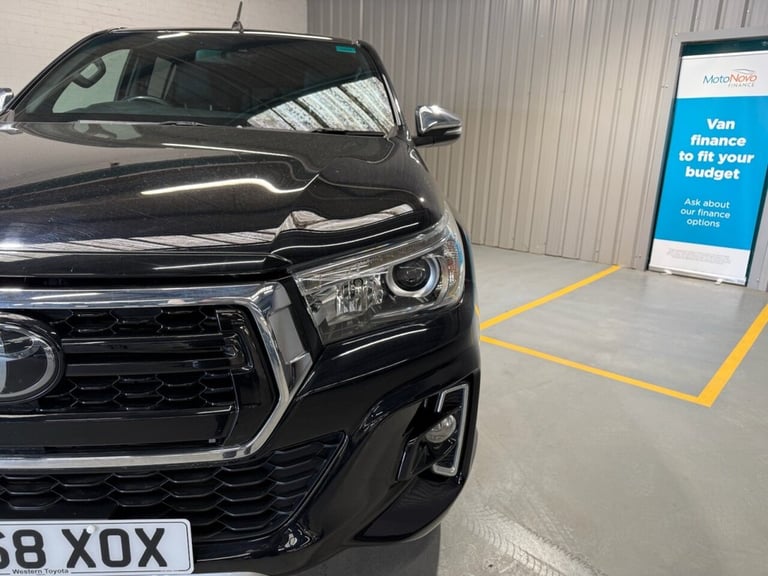 2018 68 TOYOTA HI-LUX 2.4 D-4D INVINCIBLE X PICKUP DOUBLE CAB 4DR DIESEL AUTO 4W