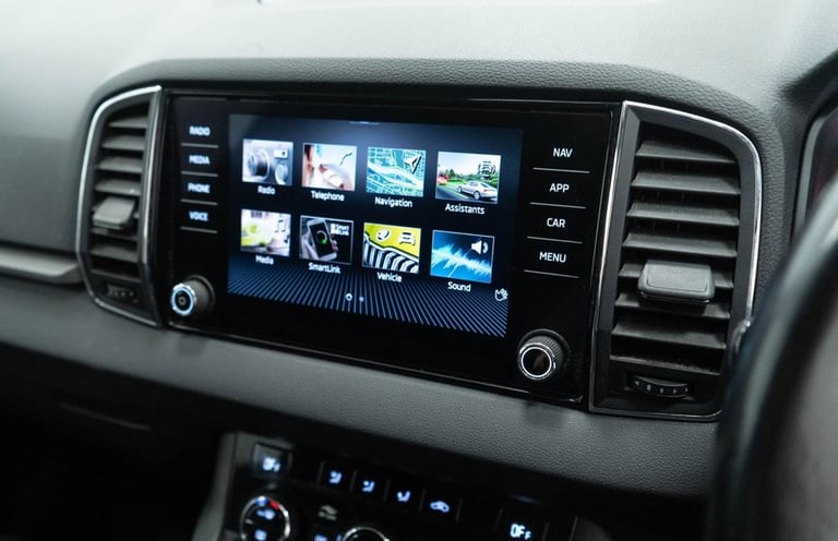 2021 21 SKODA KAROQ 1.5 TSI ACT SE TECHNOLOGY SUV 5DR PETROL MANUAL EURO 6 (S/S)