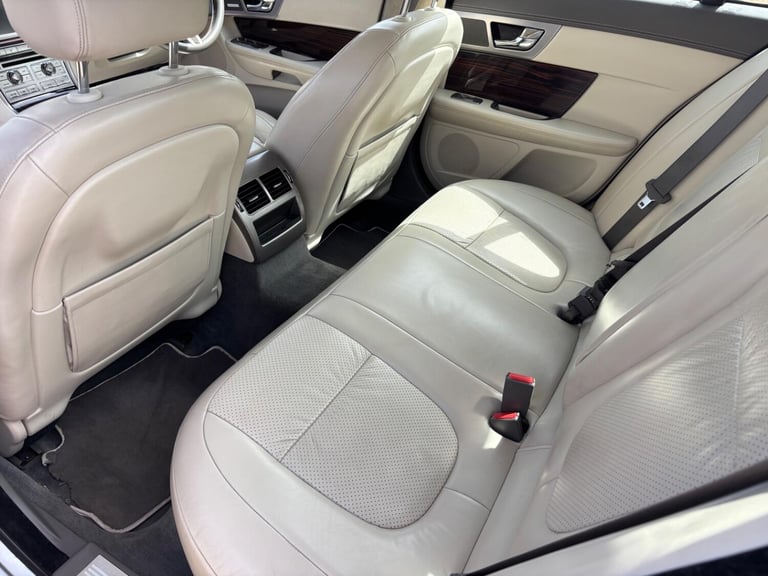 JAGUAR XF 3.0 d S V6 Portfolio 2009