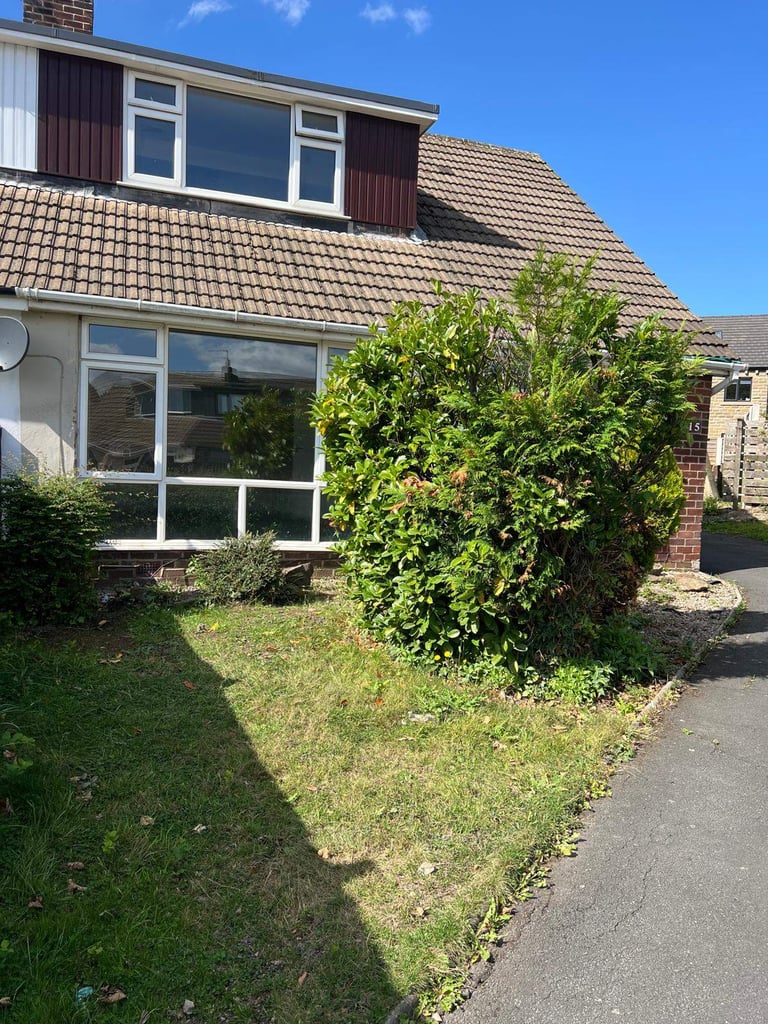 3 Bedroom Dormer bungalow to rent in WF16 - Ready to view now 