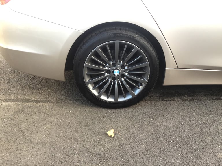 2013 BMW 3 Series 320d Luxury 4dr Step Auto SALOON Diesel Automatic