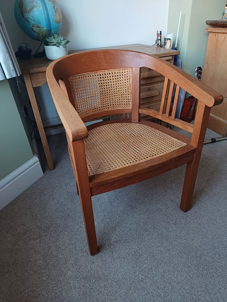 Rattan style, solid chair