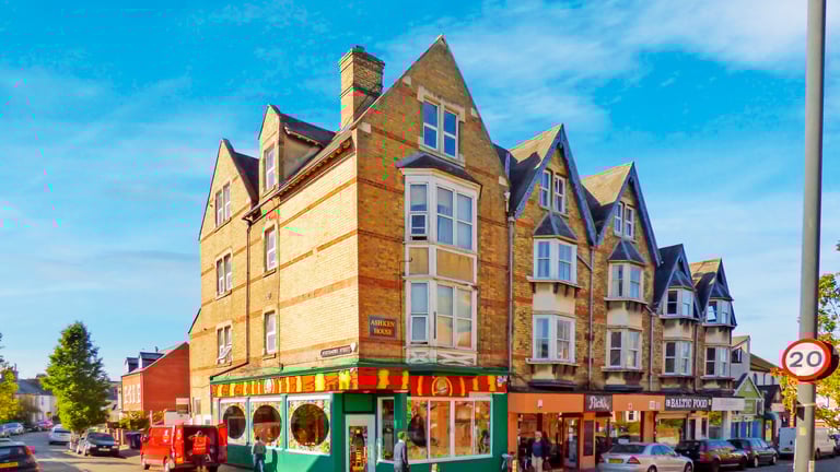 3 bedrooms in Cowley Road, Oxford, OX4 Book Online - The Rent Guru {227}