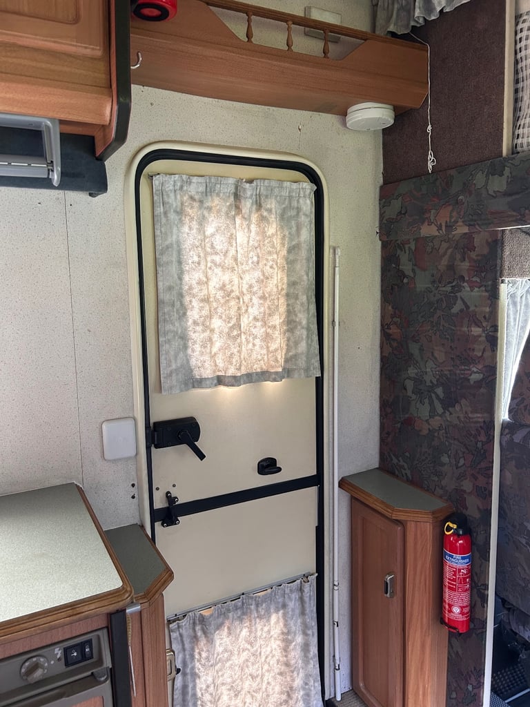 Peugeot, BOXER 320 MWB, 1994, 2446 (cc)