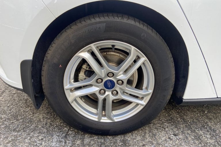 2020 20 FORD FOCUS 1.0T ECOBOOST ZETEC HATCHBACK 5DR PETROL MANUAL EURO 6 (S/S) 