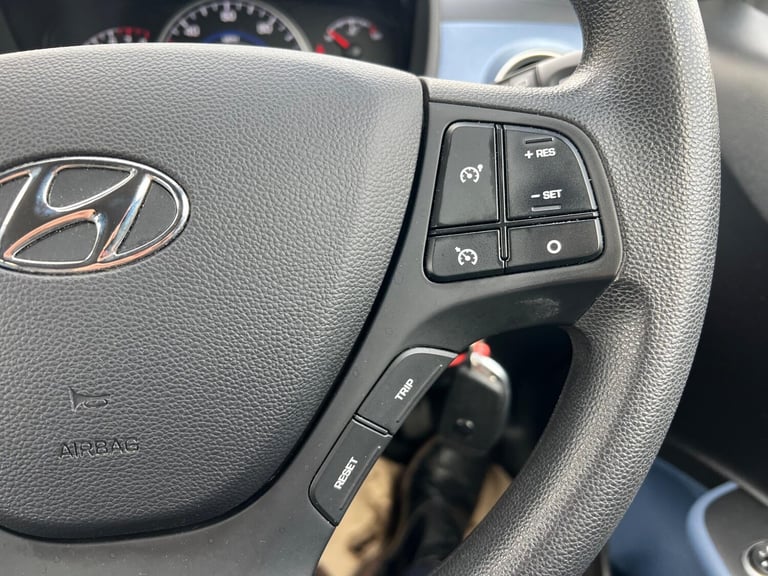 2016 Hyundai i10 1.0 SE Euro 6 5dr HATCHBACK Petrol Manual