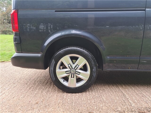 2017 Volkswagen Transporter 2.0 BiTDI BMT 204 Startline Window Van 4MOTION Window Van Diesel Manual