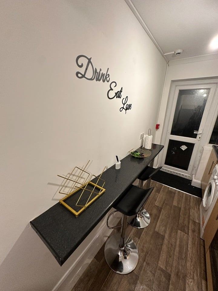 Beautiful Single Room Ensuite with FREE living space