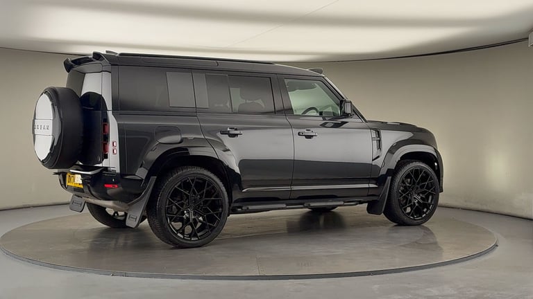 2024 Land Rover Defender 3.0 D250 X-Dynamic HSE 110 5dr Auto ESTATE DIESEL Automatic
