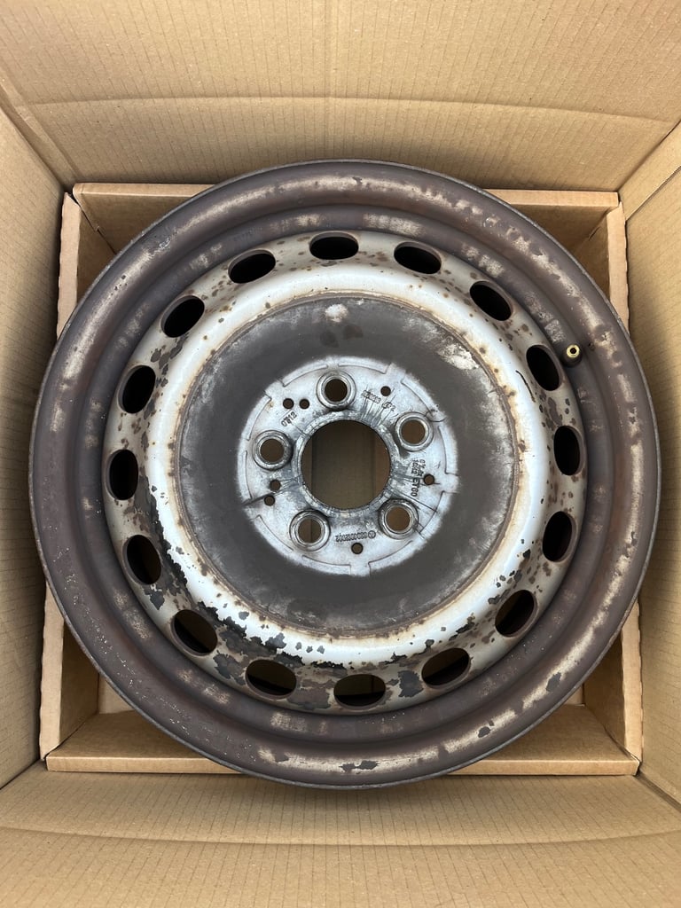 Mercedes Vito 16” wheels and trims 