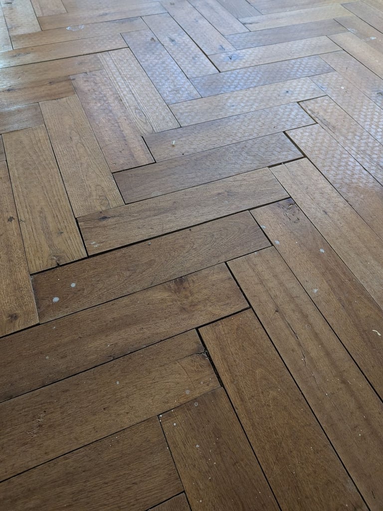 image for 11m2 Reclaimed Hardwood Parquet Flooring - Wood
