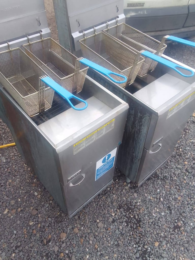 Commercial catering equipment restaurant kitchen trailer items 