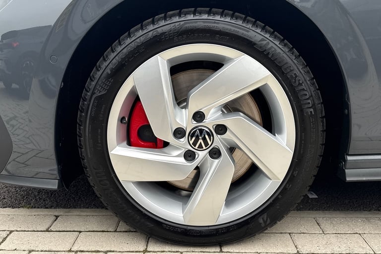 2025 Volkswagen Golf 1.5 TSI 272 GTE eHybrid 5dr DSG **PAN ROOF, HEADS UP** Hatchback PETROL/ELEC...